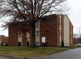 2134 Tedrow Rd Apartments