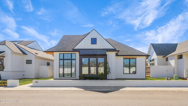 property at 105 Tea Rose Dr