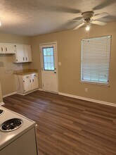 6411 Bilsim Ln in Louisville, KY - Building Photo - Building Photo