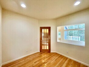 4263 257th Pl SE in Issaquah, WA - Building Photo - Building Photo