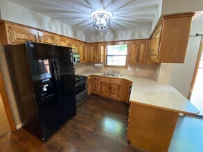 2203 Breckenridge Dr in Lawrence, KS - Building Photo - Building Photo