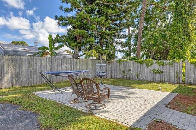 1817 Marbeth St in Sarasota, FL - Building Photo - Building Photo