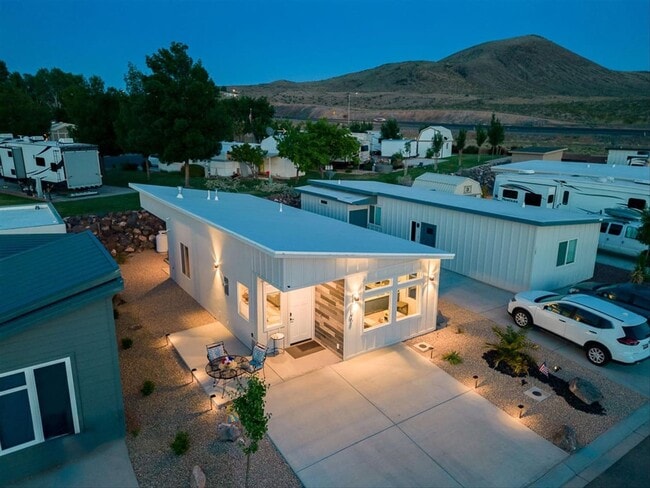 106 Blackrock Rd in Hurricane, UT - Building Photo - Building Photo