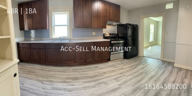 1122 Broadway Ave NW in Grand Rapids, MI - Building Photo - Building Photo