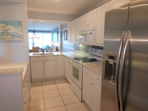 8 Royal Palm Way-Unit -3020 in Boca Raton, FL - Building Photo - Building Photo