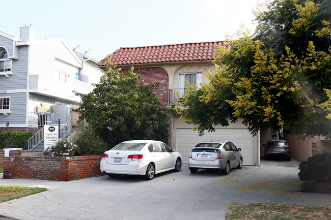 Vinton Ave Apartments in Los Angeles, CA - Foto de edificio - Building Photo