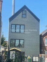 2336 S Troy St in Chicago, IL - Building Photo