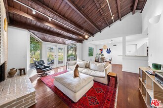 2280 Mountain Oak Dr in Los Angeles, CA - Building Photo - Building Photo