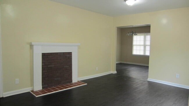 1848 Cummings Dr SW in Atlanta, GA - Building Photo - Building Photo