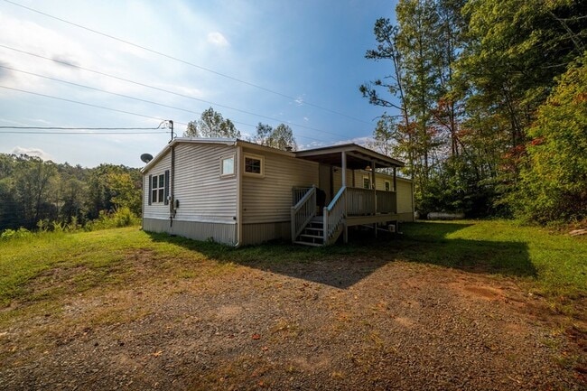 1330 Old Northcutt Rd in Ellijay, GA - Building Photo - Building Photo