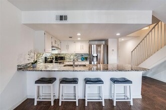 438 Yacht Club Dr in Rockwall, TX - Foto de edificio - Building Photo