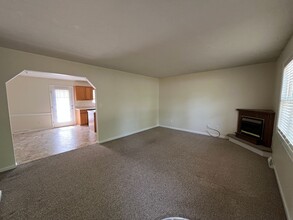 1012 S York Ln in Lynchburg, VA - Building Photo - Building Photo