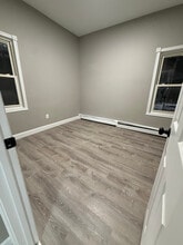 603 County St in Fall River, MA - Foto de edificio - Building Photo