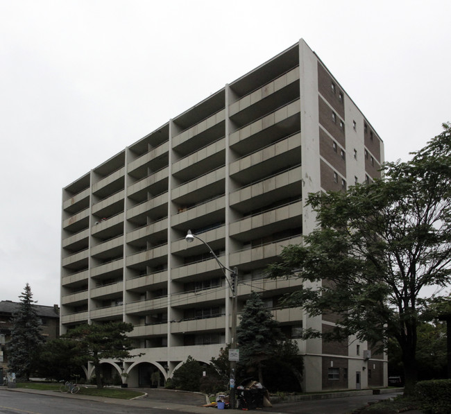 Grandee Apartments in Toronto, ON - Building Photo - Building Photo