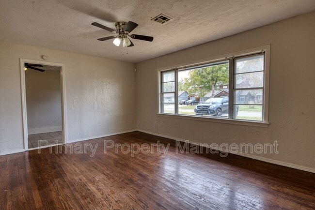 3004 Somerset Pl in Oklahoma City, OK - Building Photo - Building Photo