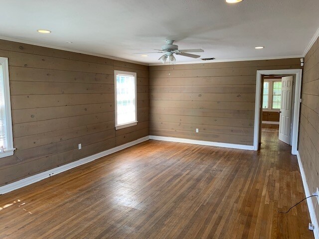 2411 30th St in Lubbock, TX - Building Photo - Building Photo
