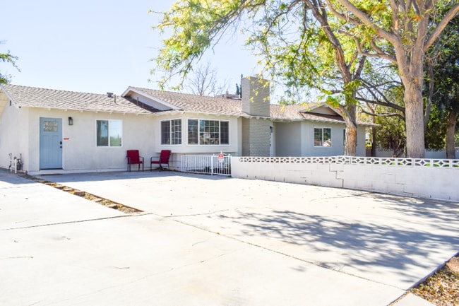 4718 W Ave L-6 in Lancaster, CA - Building Photo - Building Photo