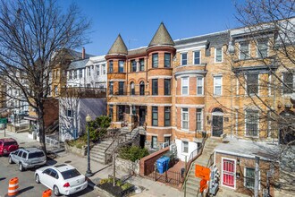 225 Florida Ave NW in Washington, DC - Foto de edificio - Building Photo