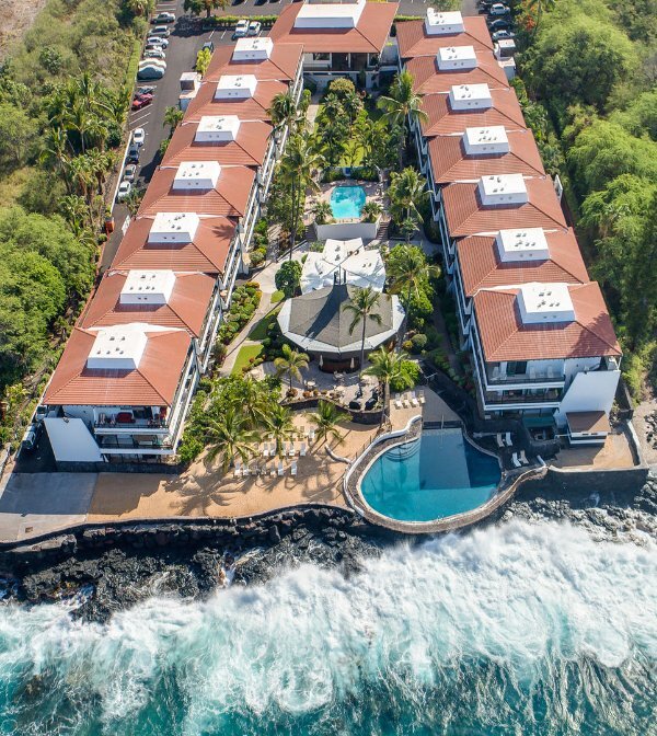 75-6082-6082 Ali‘i Dr in Kailua Kona, HI - Building Photo