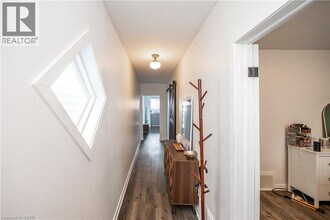 92 Frederick Ave in Hamilton, ON - Building Photo - Building Photo