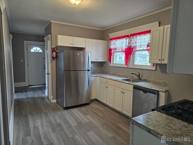 450 Hall Ave in Perth Amboy, NJ - Building Photo - Building Photo