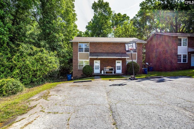 property at 420 N Lucas St