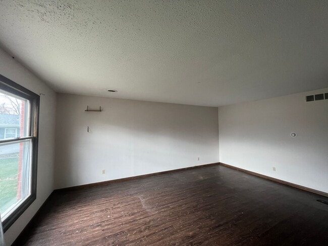 property at 401 W Jackson St