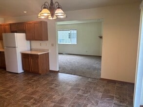 4632-4634 Ridge Ct in Manitowoc, WI - Building Photo - Building Photo