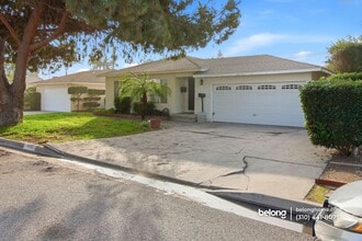 15515 Harvest Ave in Norwalk, CA - Foto de edificio - Building Photo