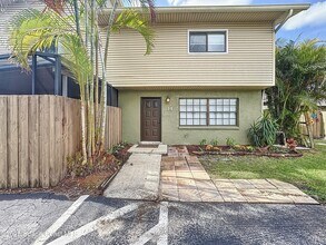 516 S Plumosa St in Merritt Island, FL - Building Photo - Building Photo