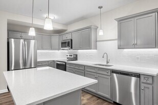 64 E Mitchell Ave in Cheshire, CT - Building Photo
