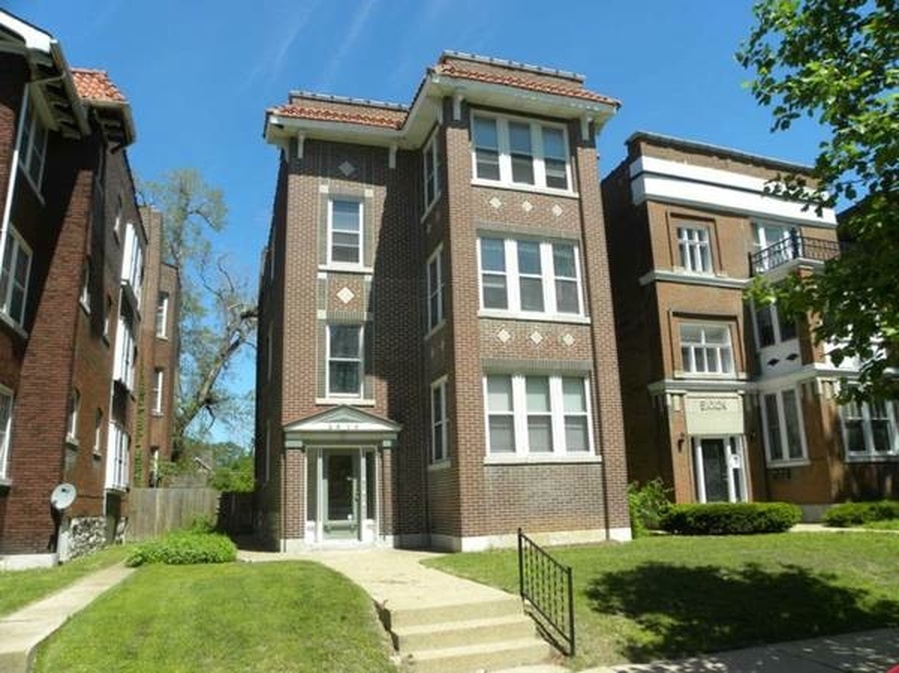5919 McPherson Ave in St. Louis, MO - Building Photo