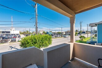 411 29th St in Galveston, TX - Building Photo - Building Photo