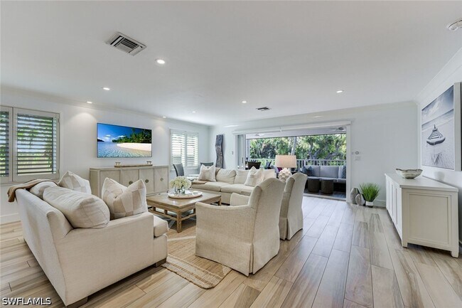 property at 225 5th Ave S