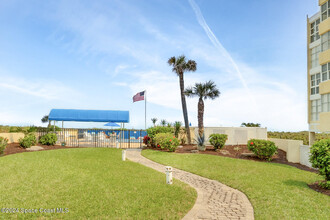 4700 Ocean Beach Blvd in Cocoa Beach, FL - Building Photo - Building Photo