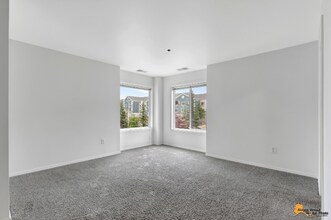 800 M St in Anchorage, AK - Building Photo - Building Photo