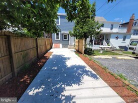 45 Green St in Lansdale, PA - Building Photo