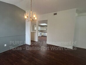 5945 Ravenya St in Fort Worth, TX - Building Photo - Building Photo