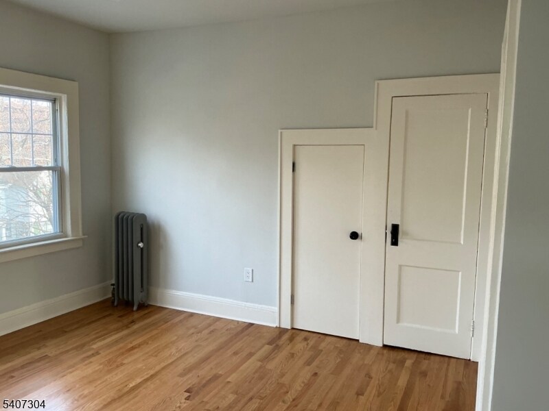 176 Weequahic Ave in Newark, NJ - Building Photo