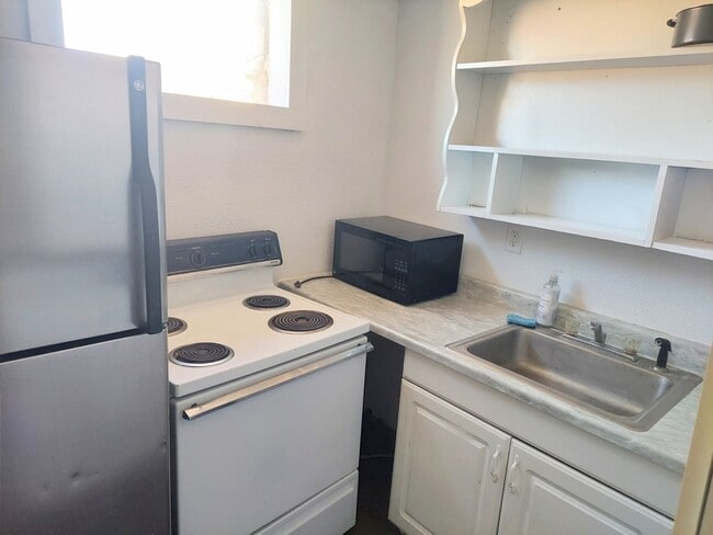 410 S 100 E in Kanab, UT - Building Photo - Building Photo