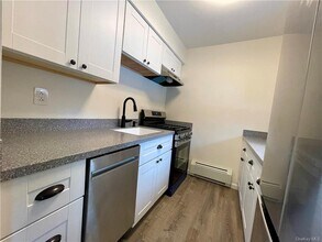 27 Tanager Rd-Unit -2702 in Monroe, NY - Building Photo - Building Photo