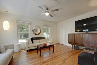 4518 Red River St in Austin, TX - Building Photo - Building Photo