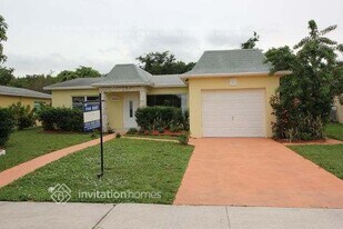 5365 SW 10th Ct in Margate, FL - Building Photo