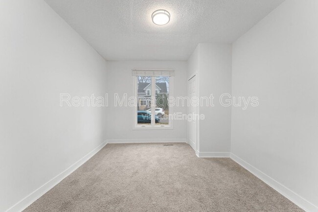 2631 N Girard Ave in Minneapolis, MN - Building Photo - Building Photo