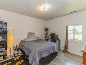 320 S 4th St, Unit West Branch in West Branch, IA - Foto de edificio - Building Photo