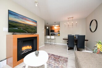 58 Keefer Pl in Vancouver, BC - Building Photo - Building Photo
