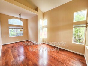 13758 Esprit Ave in San Diego, CA - Building Photo - Building Photo