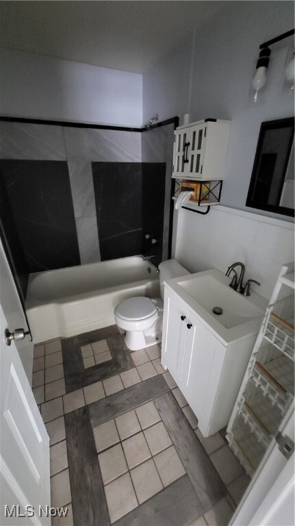 property at 3764 E 154th St