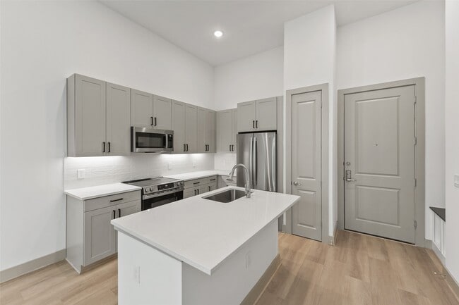 170 Malone St in Houston, TX - Foto de edificio - Building Photo