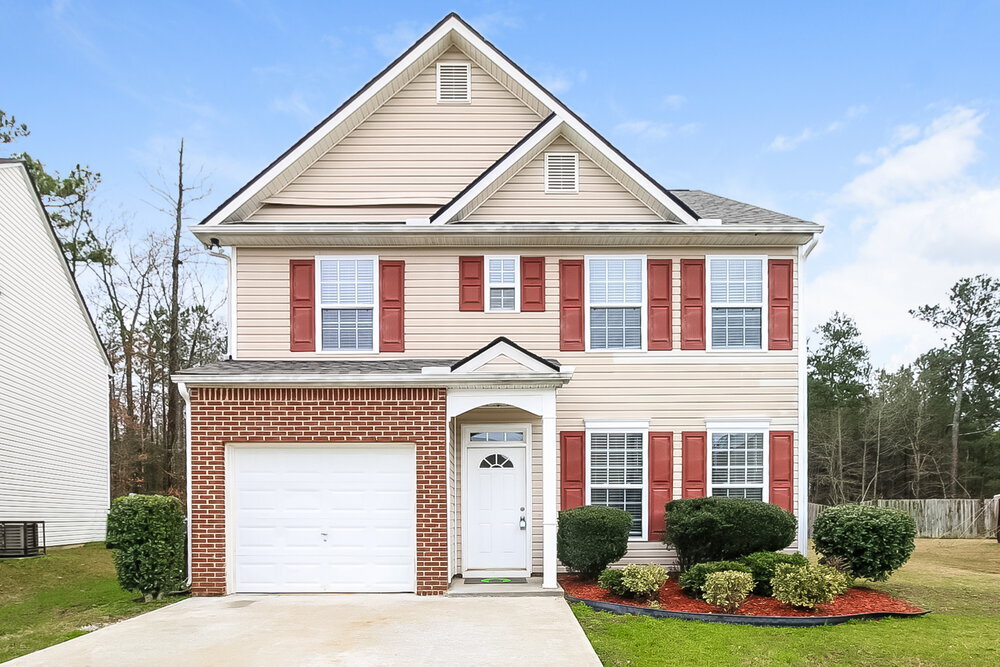 3908 Shenfield Dr in Union City, GA - Building Photo